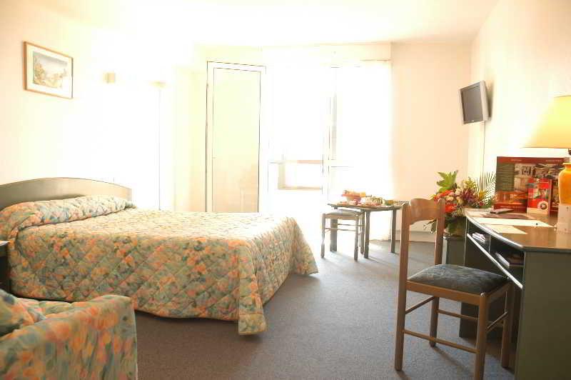 Hotel Inter-hotel Meriadeck Alton 3*
