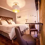Studio Flat Luxurious Suite - Romantic Balcony