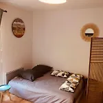 Studio Cosy Avec Terrasse, Quartier Des Chatrons