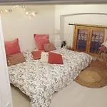 Home Sweet Zen, Appartement Pres De La Gare St Jean
