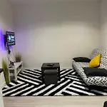Studio Avec Chambre 25M2 Renove A 5 Min De La Gare