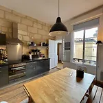 Elegant hypercentre apartment