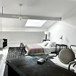 Tres Bel Appartement Type Loft Avec Terrasse, Quartier Saint-Augustin A Bordeaux