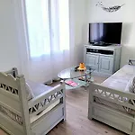 Villa Avec Piscine A Bordeaux
