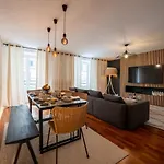 La Loge Place Des Quinconces