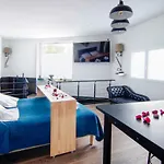 Mieuxqualhotel Jacuzzi Privatif La Retro