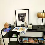 Modern Flat Historic Center