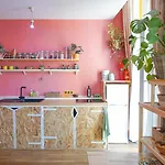 Charmant Studio Lumineux, Minimaliste Et Vegetal