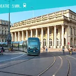 Life&Travel - T2 Avec Parking - Centre Historique