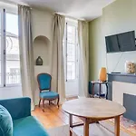 Charming Apartment In The Heart Of Bordeaux