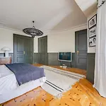 Very Beautiful Family House With Pool