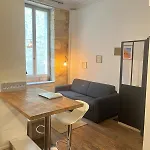 Bel Appartement Avec Mezzanine En Plein Centre De Bordeaux