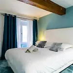 Superb Apartment In The Heart Of Bordeaux