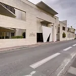 Pleasant Flat In Bordeaux With Terrace And Parking