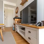 Charming Apartment In Bordeaux - Welkeys