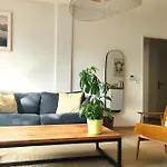 Spacious Apartment With Garden And Parking Slot
