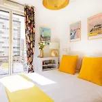 Guestready - Bright Apt In City Centre W/ Parking