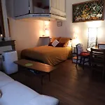 B&B Le Miroir aux Fées Bordeaux