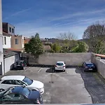 Lovely Bordeaux Flat With Parking