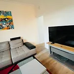 Apparemment Duplex - 2 Chambres - Cosy & Spacieux