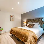 Design Smart Flat Bordeaux