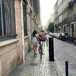 Bel Appartement Renove - Place Du Palais Avec Parking