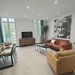 Superbe Appartement 2 Chambres A Bordeaux