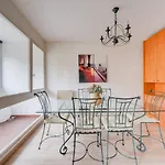 Appartement Tres Charmant A Bordeaux Avec Parking