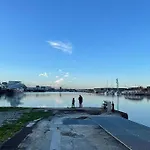 Nuit Insolite Sur Un Bateau Au Coeur De Bordeaux