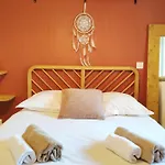Nice 64 M With Balcony Near The Train Station