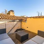 Appartements De Charme Au Coeur De Bordeaux Avec Climatisation Et Rooftop