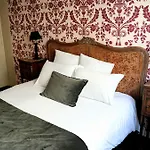 Au Coeur De Bordeaux B&B