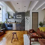 Jolie Duplex Au Coeur De Saint Michel