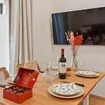 Lavie Maison Central & Hot Tub