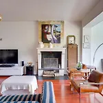Family House With Pool