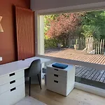 Family Home In Bordeaux With Large Pool