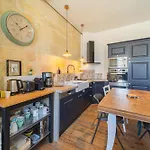 La Loge Saint Jean By Cecile & Jean-Baptiste