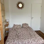 Chambre Dans Un Appartement Avec Jardin