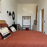 Duplex De Charme Au Coeur Du Triangle Dor