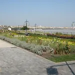 Ausone Beautiful Loft Apartment In Historical Center + Terrace And Parking