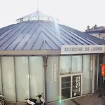 Charmant T2 Place De Lerme