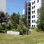 Bel Appartement T2 Pres Du Lac Avc Un Parking Prive