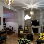 Appartement Camstel Quai De Bordeaux
