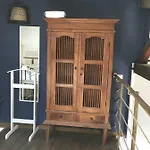 Beau Meuble Centre Historique
