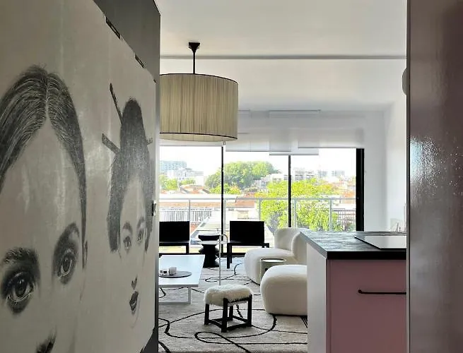 Tres Bel Appartement Type Loft Avec Terrasse, Quartier Saint-Augustin A Bordeaux