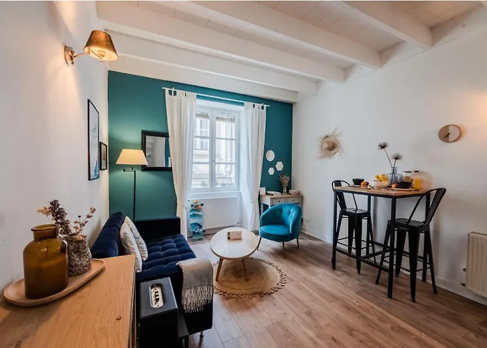 3 Etoiles Tout Confort Centre Historique Au Calme Entre Ocean, Vignobles Et Chateaux