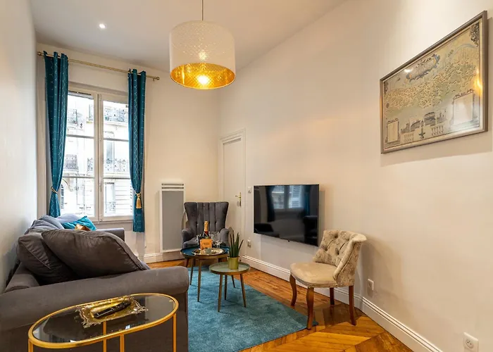 Madeleine\'S Top Rated 8 Traveller City Center Bordeaux Appartments