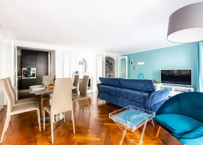 Superb Apartment In The Heart Of Bordeaux