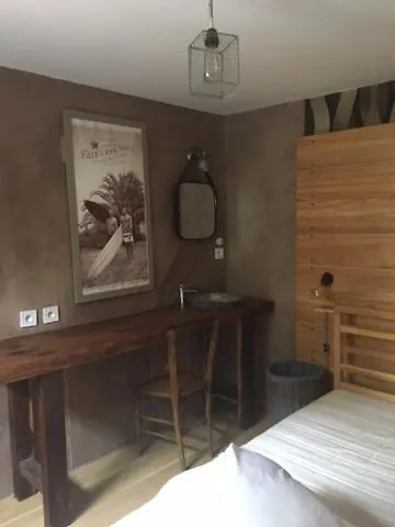Charmante Chambre En Dependance