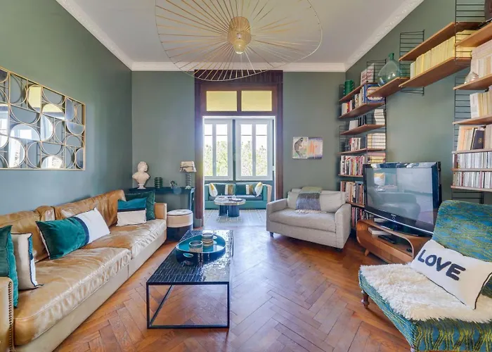 Tres Belle Maison Avec Piscine Et Jardin